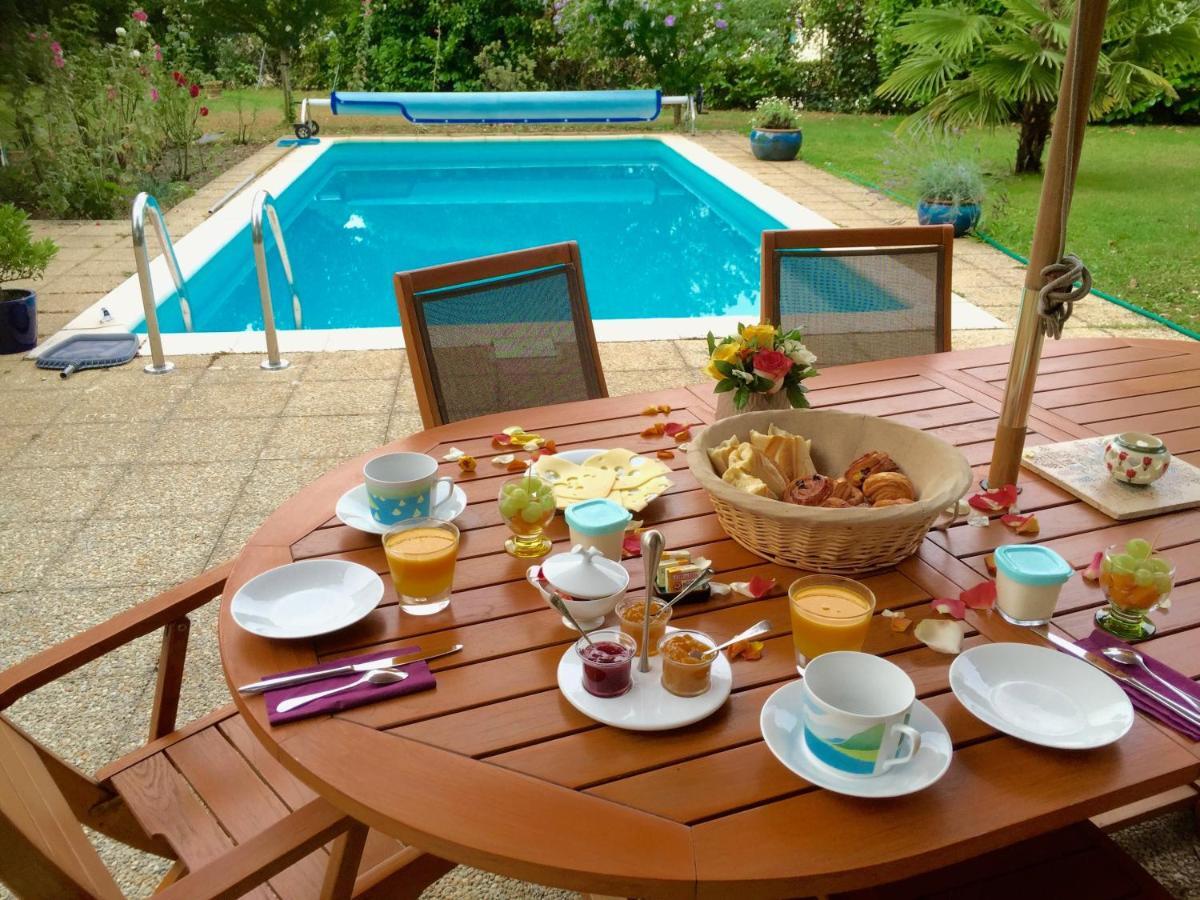 메종라피트 Les Hibiscus B&B 외부 사진